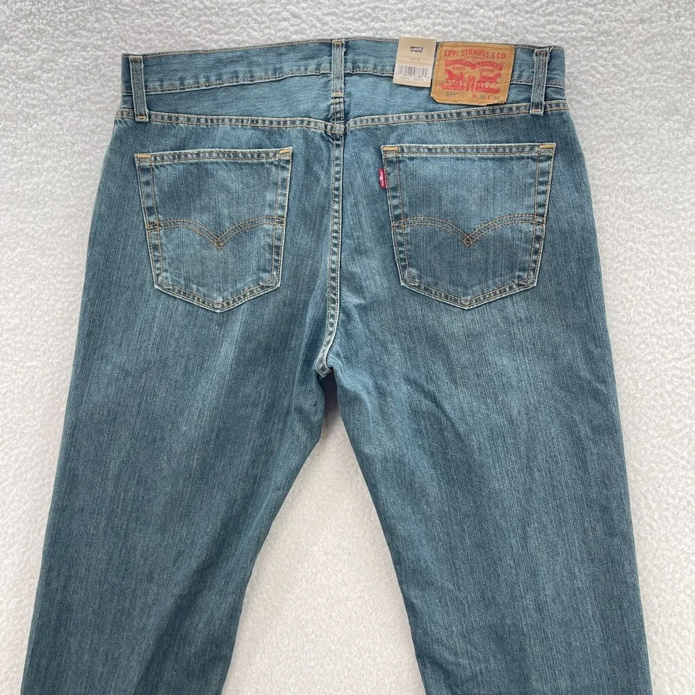 Levis Jeans Mens 36x36 Blue 559 Relaxed Straight Medium Wash Denim Grunge Y2K
